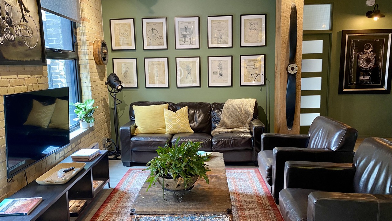Photo of Livingroom in Exchange District