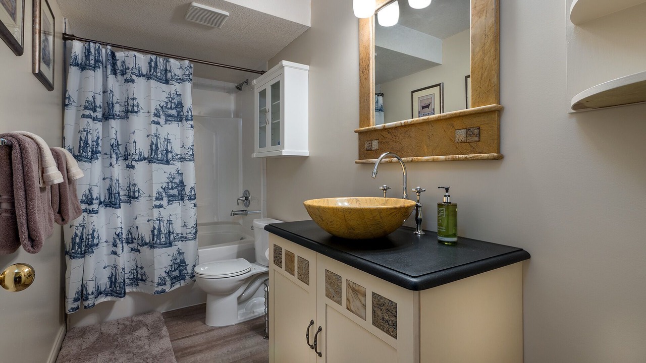 Photo of Bathroom in South Central