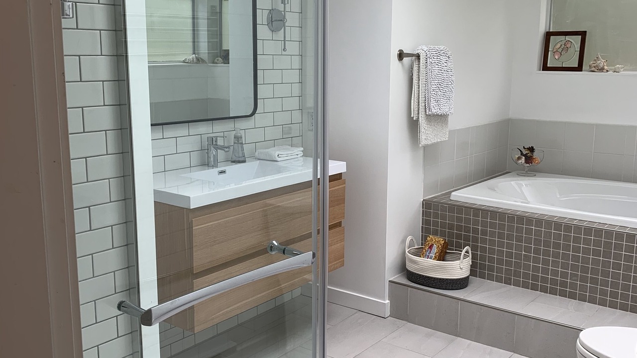 Photo of Bathroom in Courtenay