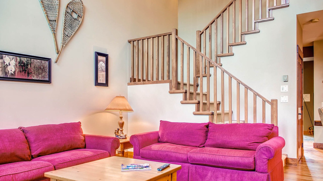Photo of Livingroom in Snow Pine Estates