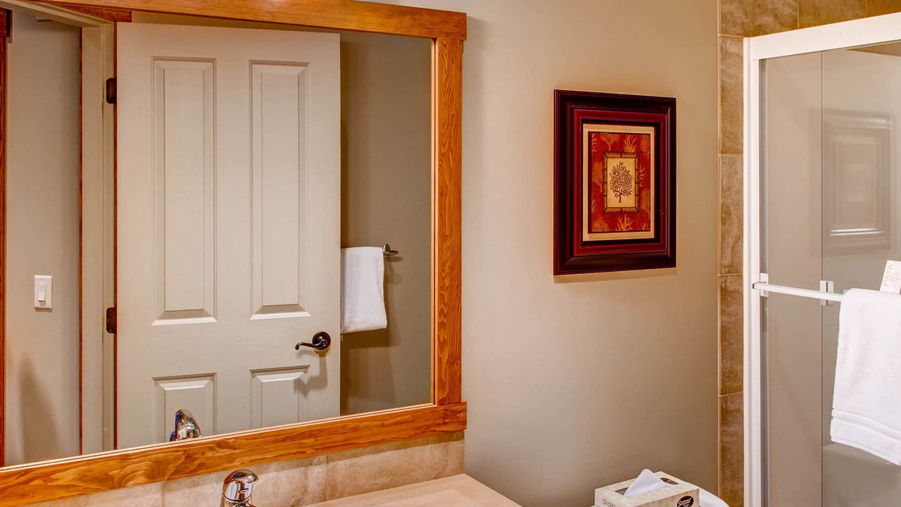 Photo of Bathroom in Snow Pine Estates