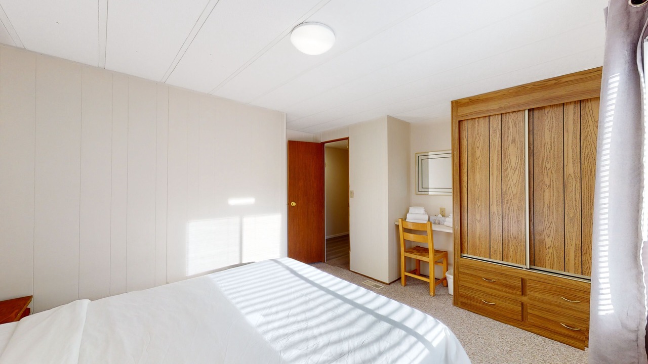Photo of Bedroom in Christina Lake