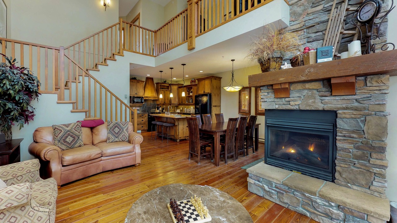 Photo of Livingroom in Snow Pine Estates