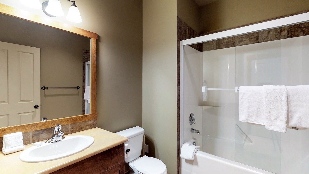 Photo of Bathroom in Snow Pine Estates