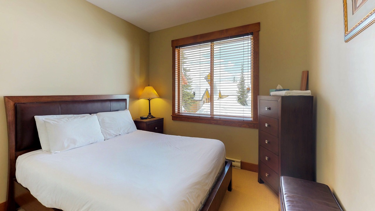 Photo of Bedroom in Snow Pine Estates