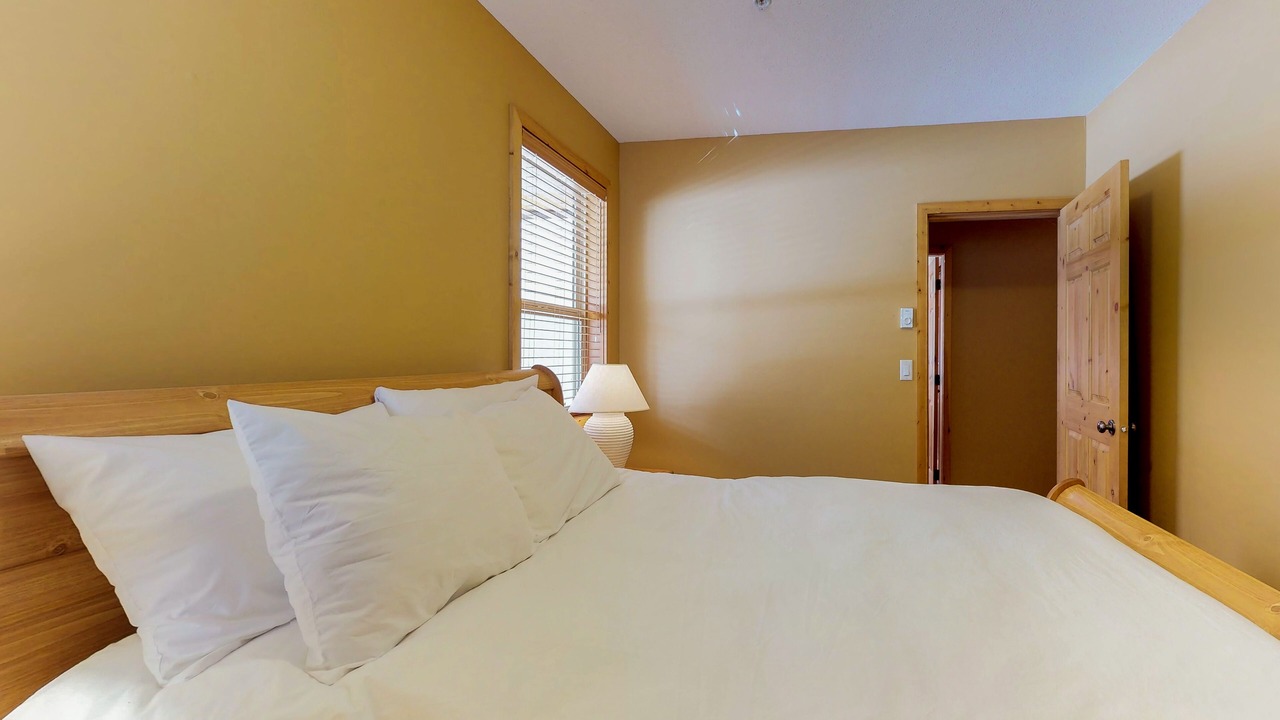 Photo of Bedroom in Snow Pine Estates