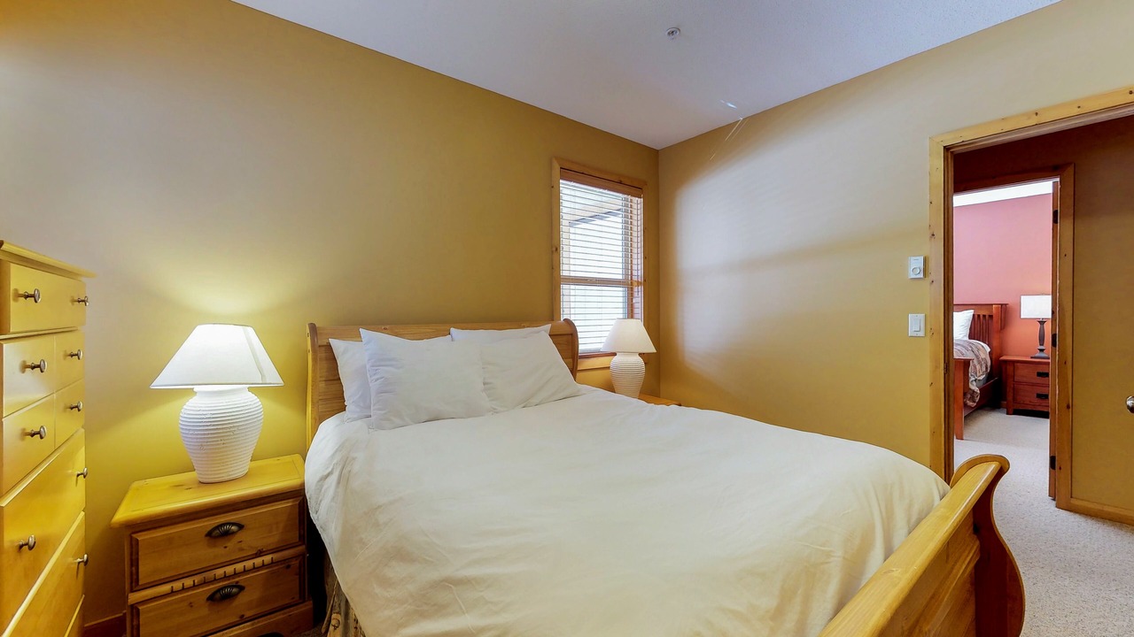 Photo of Bedroom in Snow Pine Estates