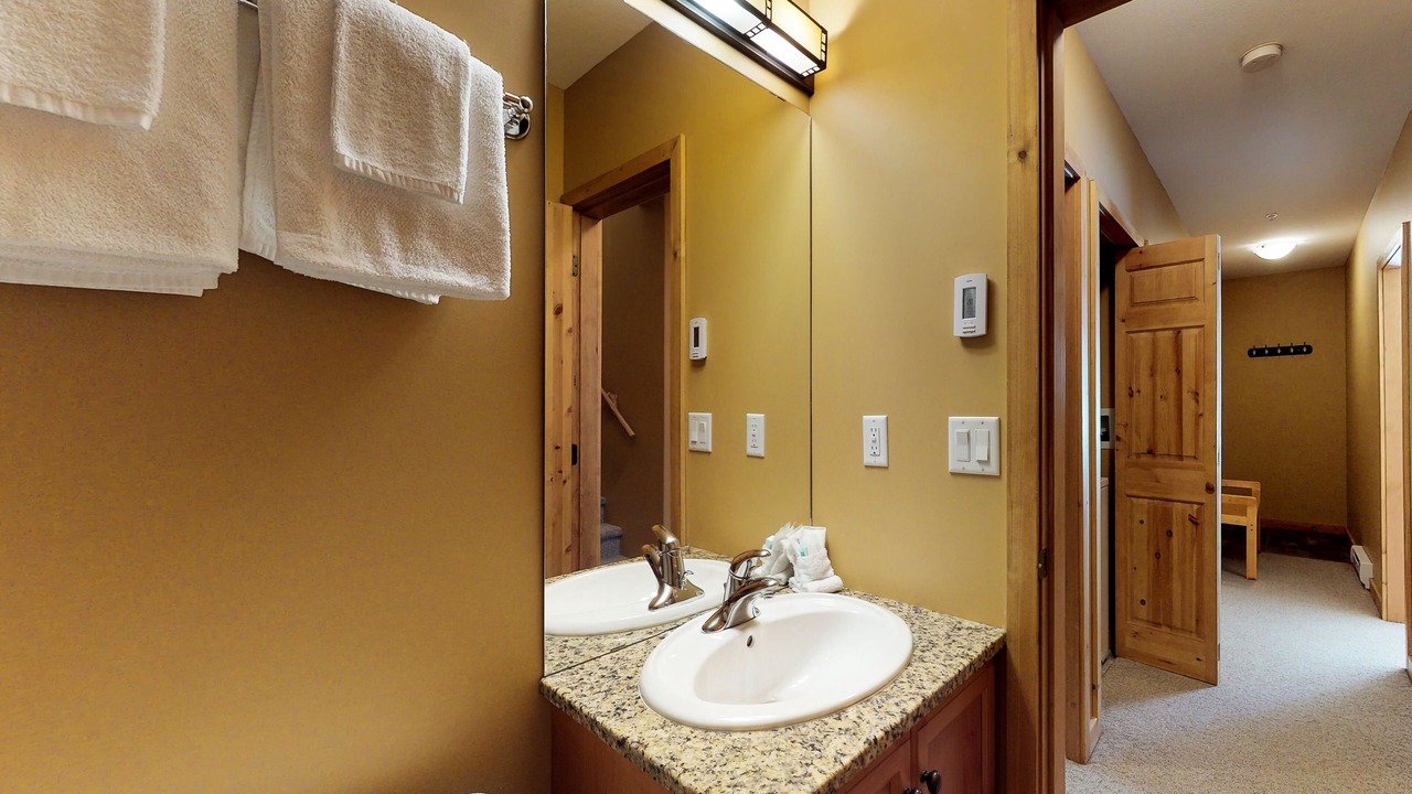 Photo of Bathroom in Snow Pine Estates