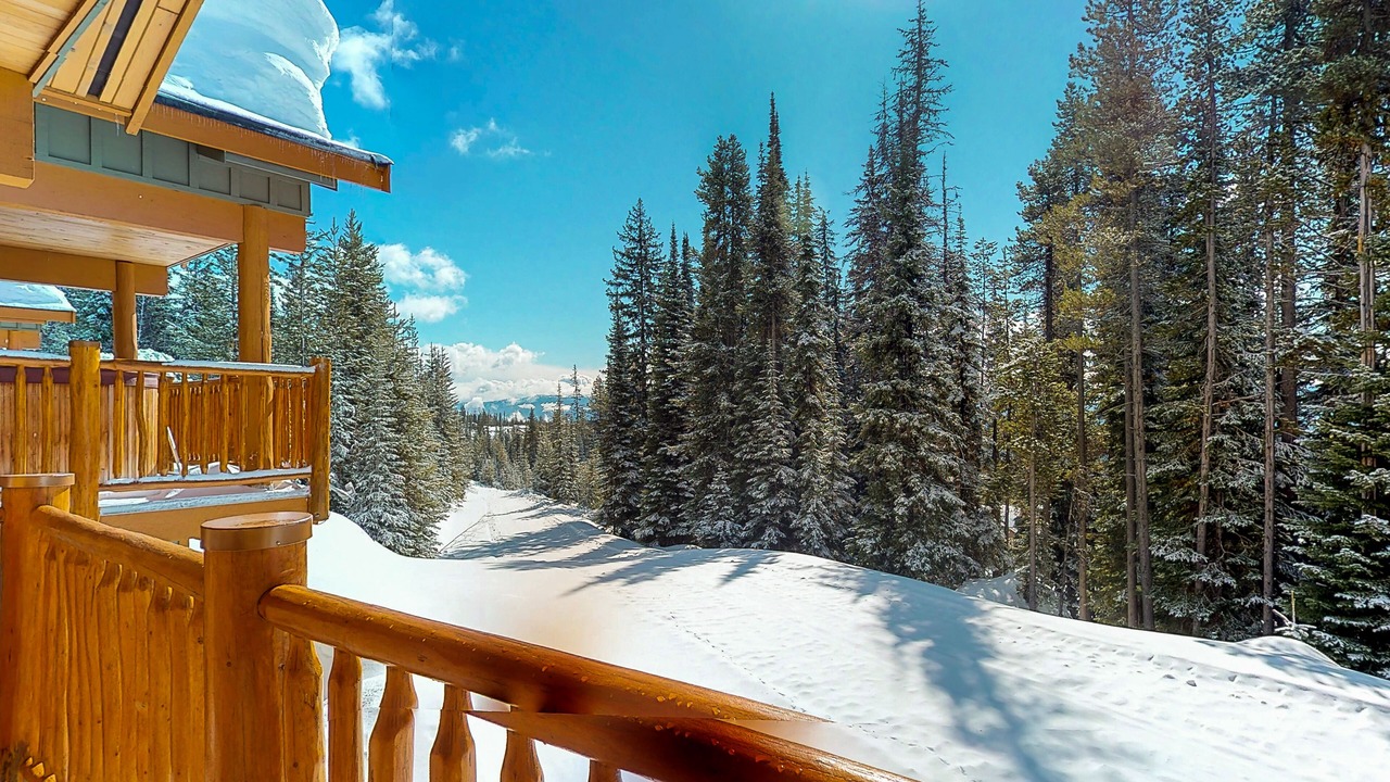 Photo of Outdoor in Snow Pine Estates