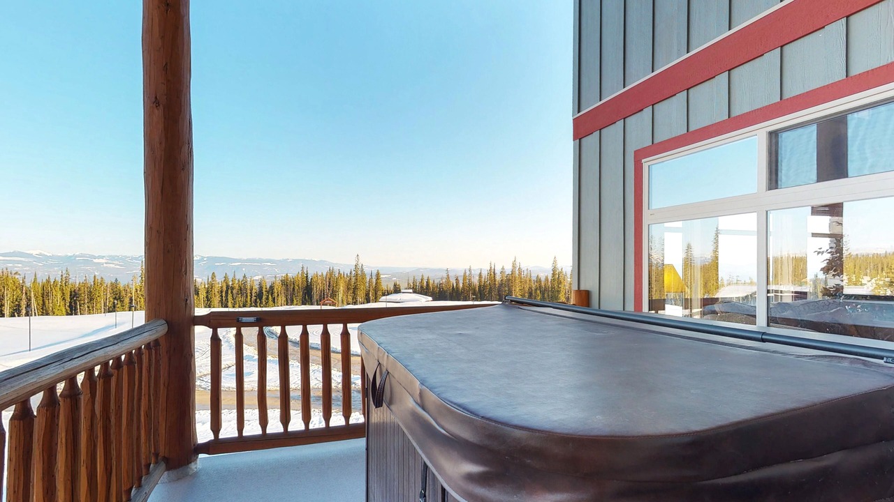 Photo of Patio Balcony in Big White Ski Resort