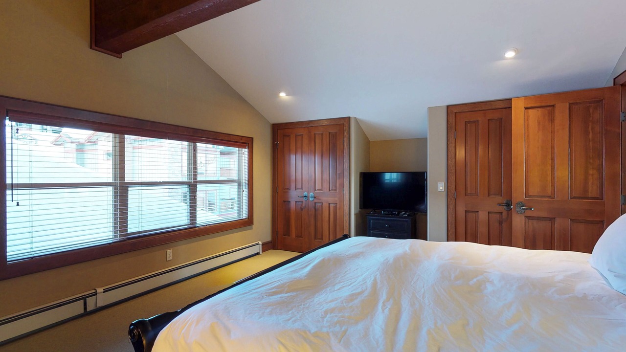 Photo of Bedroom in Big White Ski Resort