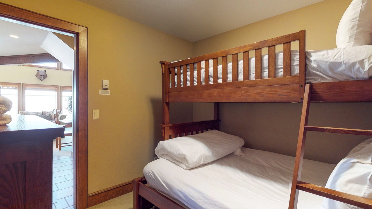 Photo of Bedroom in Big White Ski Resort
