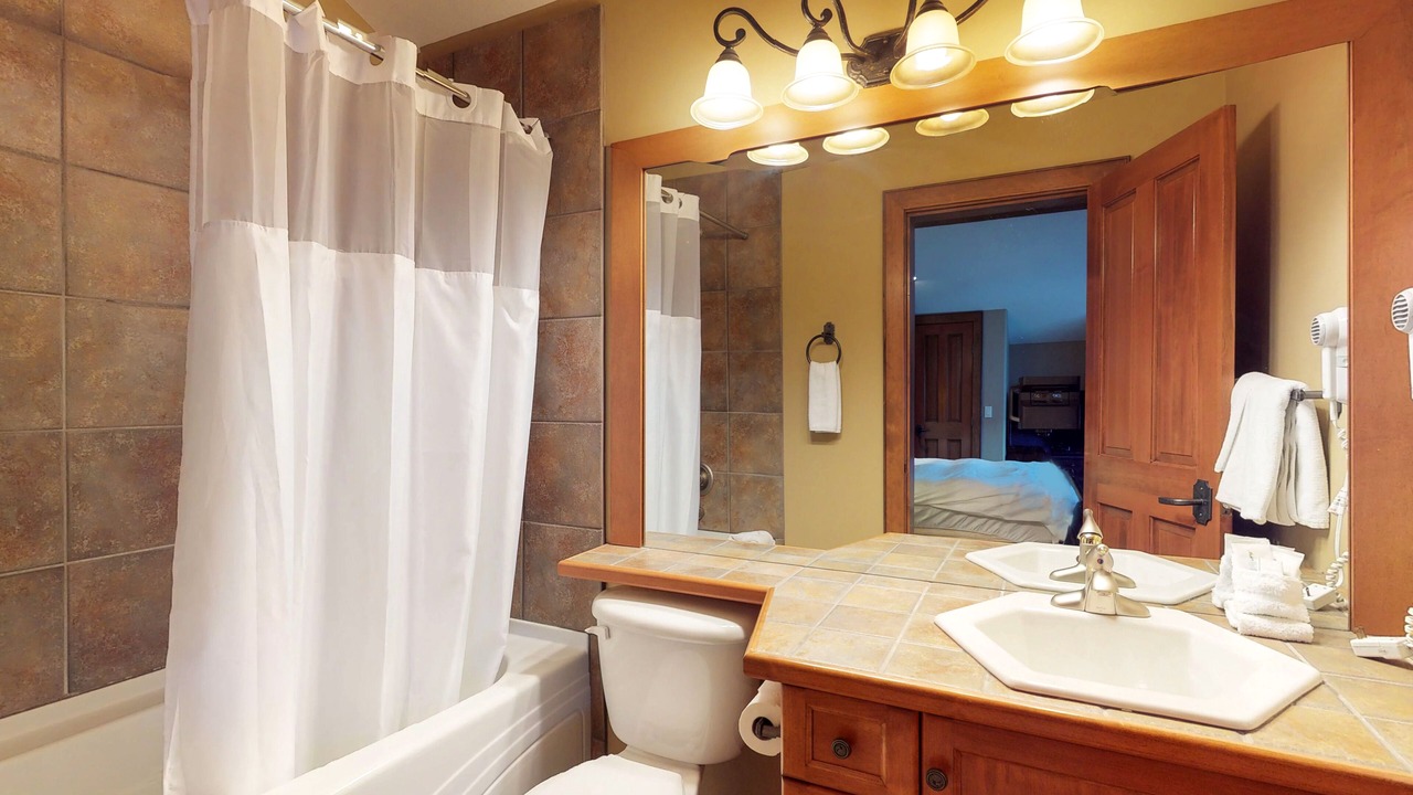 Photo of Bathroom in Big White Ski Resort