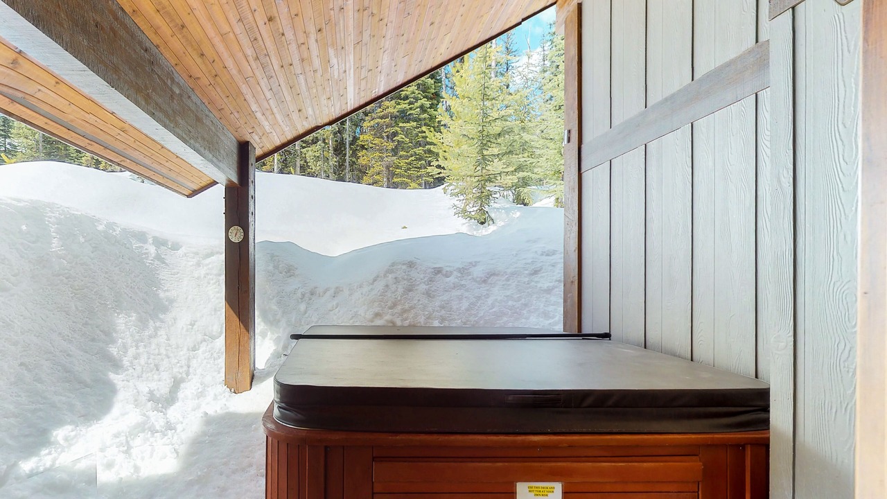 Photo of Outdoor in Snow Pine Estates
