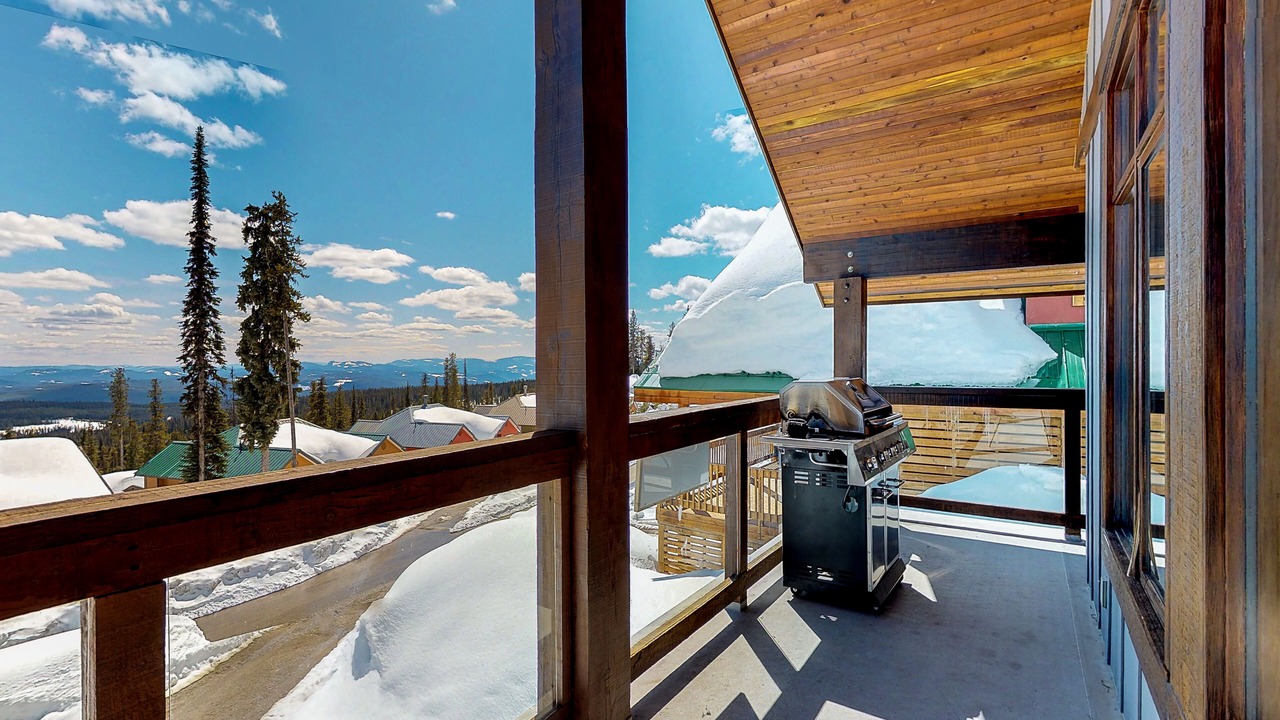 Photo of Outdoor in Snow Pine Estates