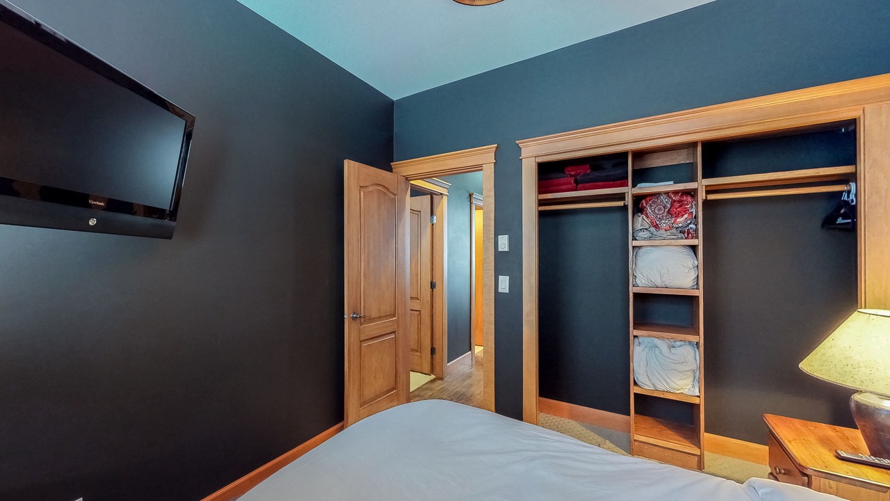 Photo of Bedroom in Big White Ski Resort