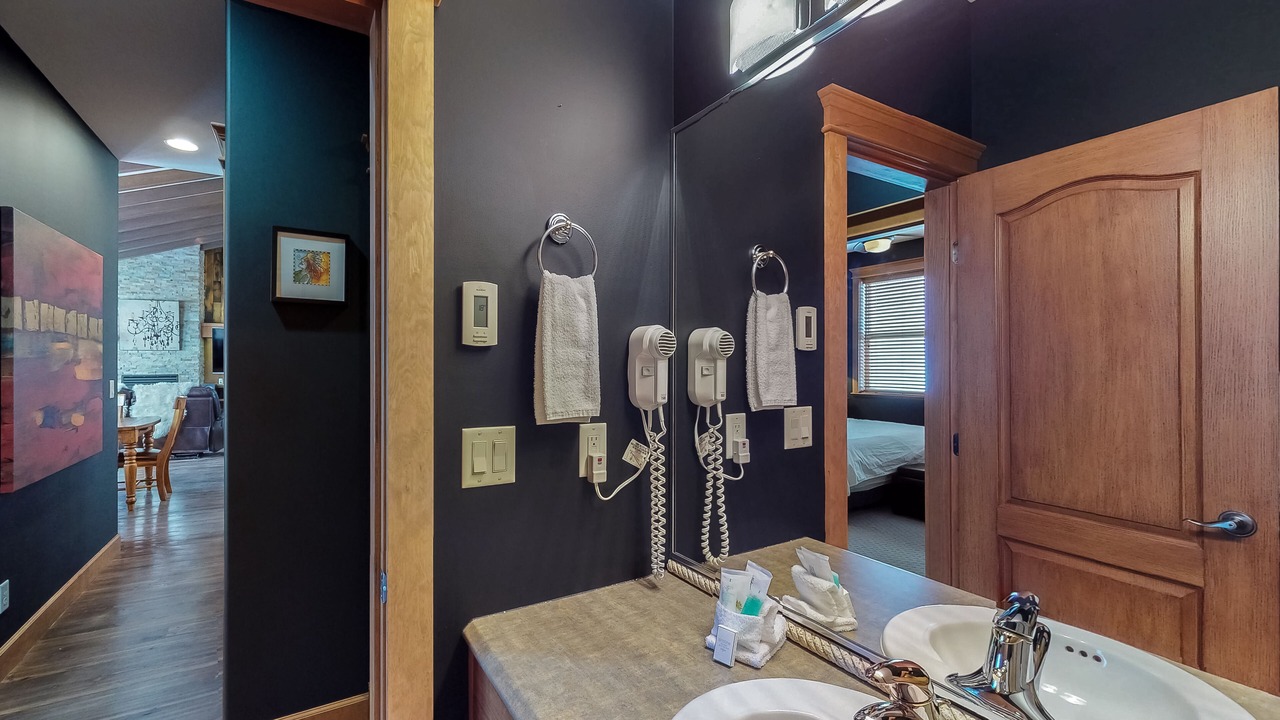 Photo of Bathroom in Big White Ski Resort
