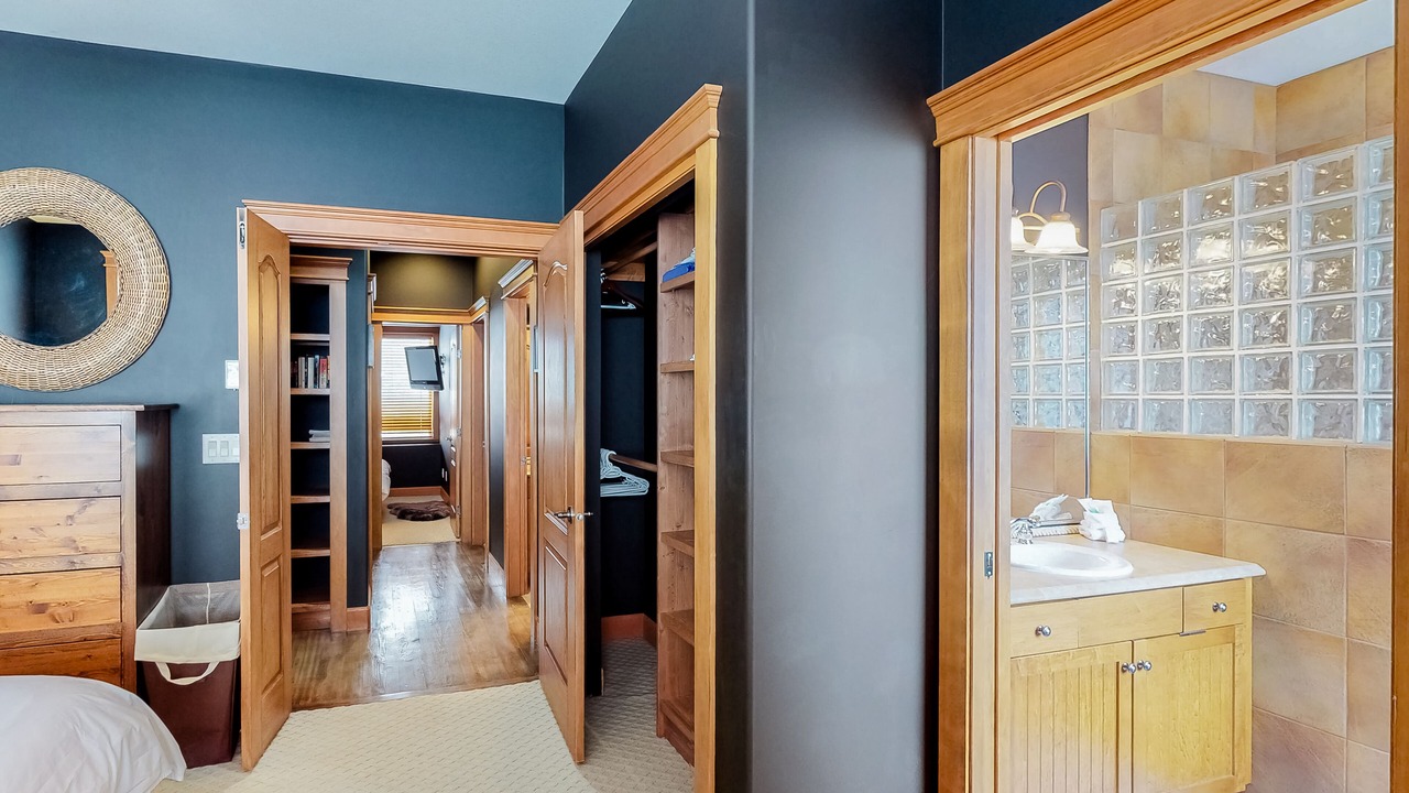 Photo of Bedroom in Big White Ski Resort