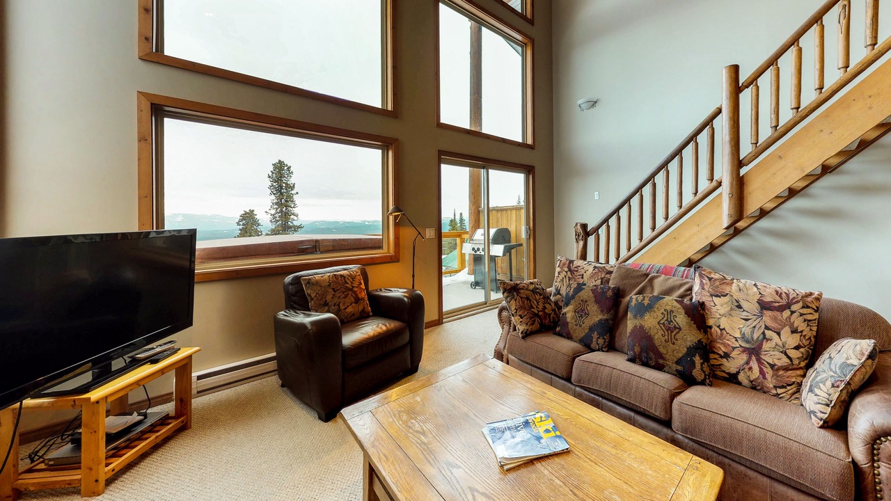 Photo of Livingroom in Snow Pine Estates