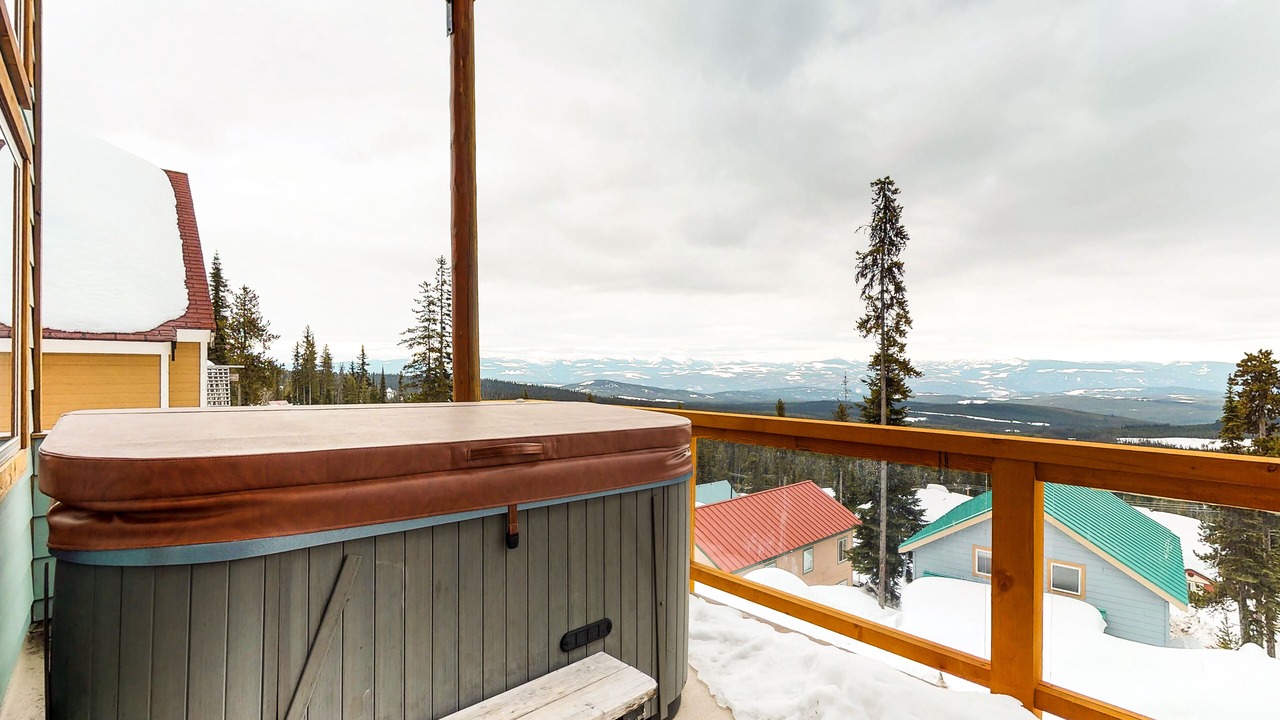 Photo of Patio Balcony in Snow Pine Estates