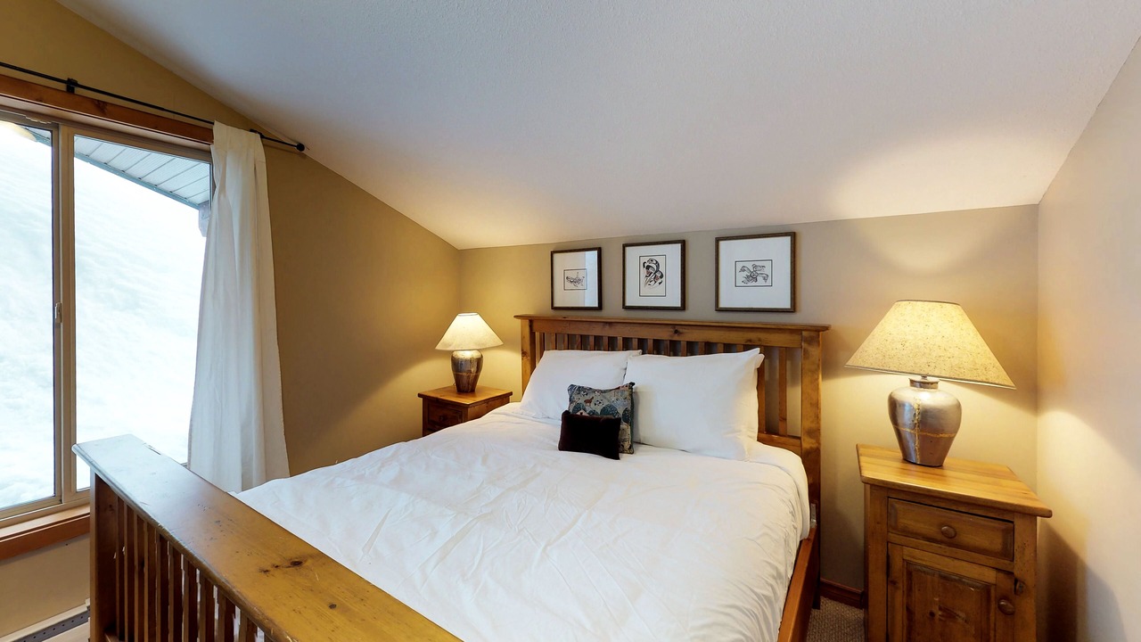 Photo of Bedroom in Snow Pine Estates