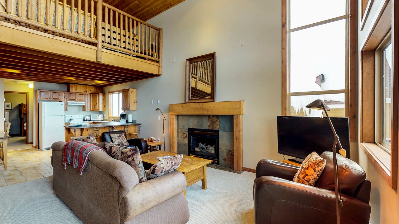Photo of Livingroom in Snow Pine Estates