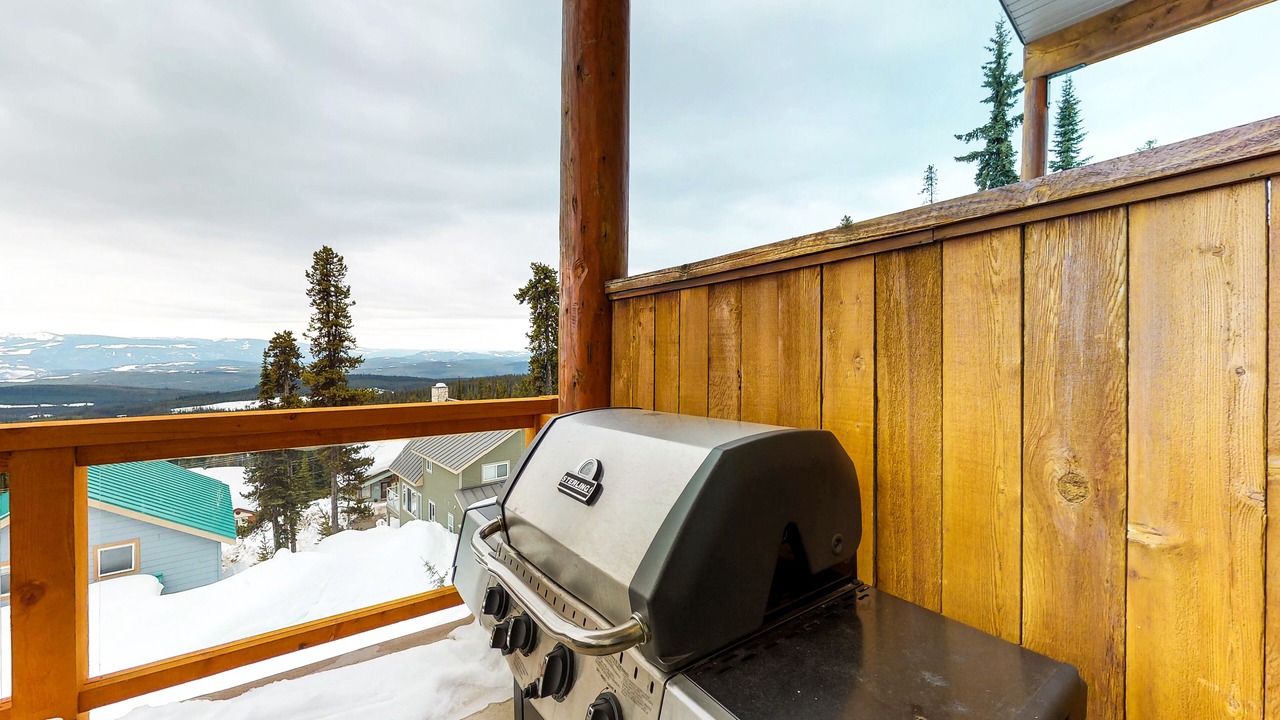 Photo of Outdoor in Snow Pine Estates