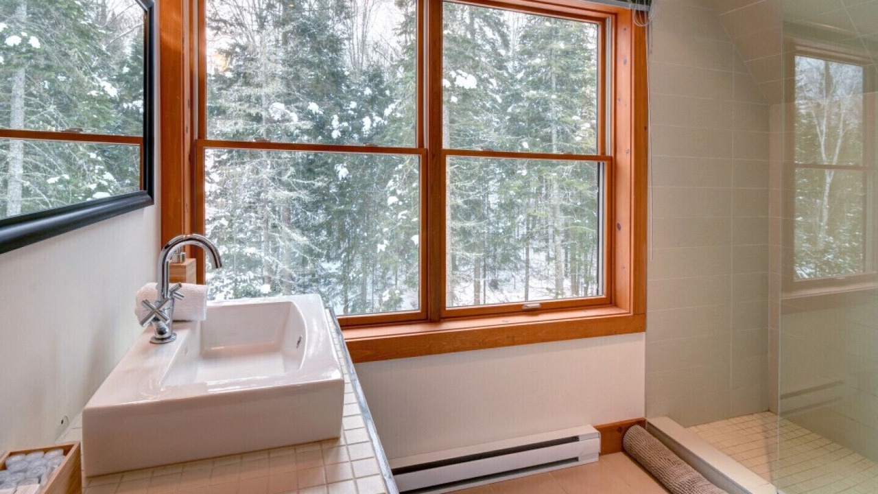 Photo of Bathroom in Lac Superieur Village