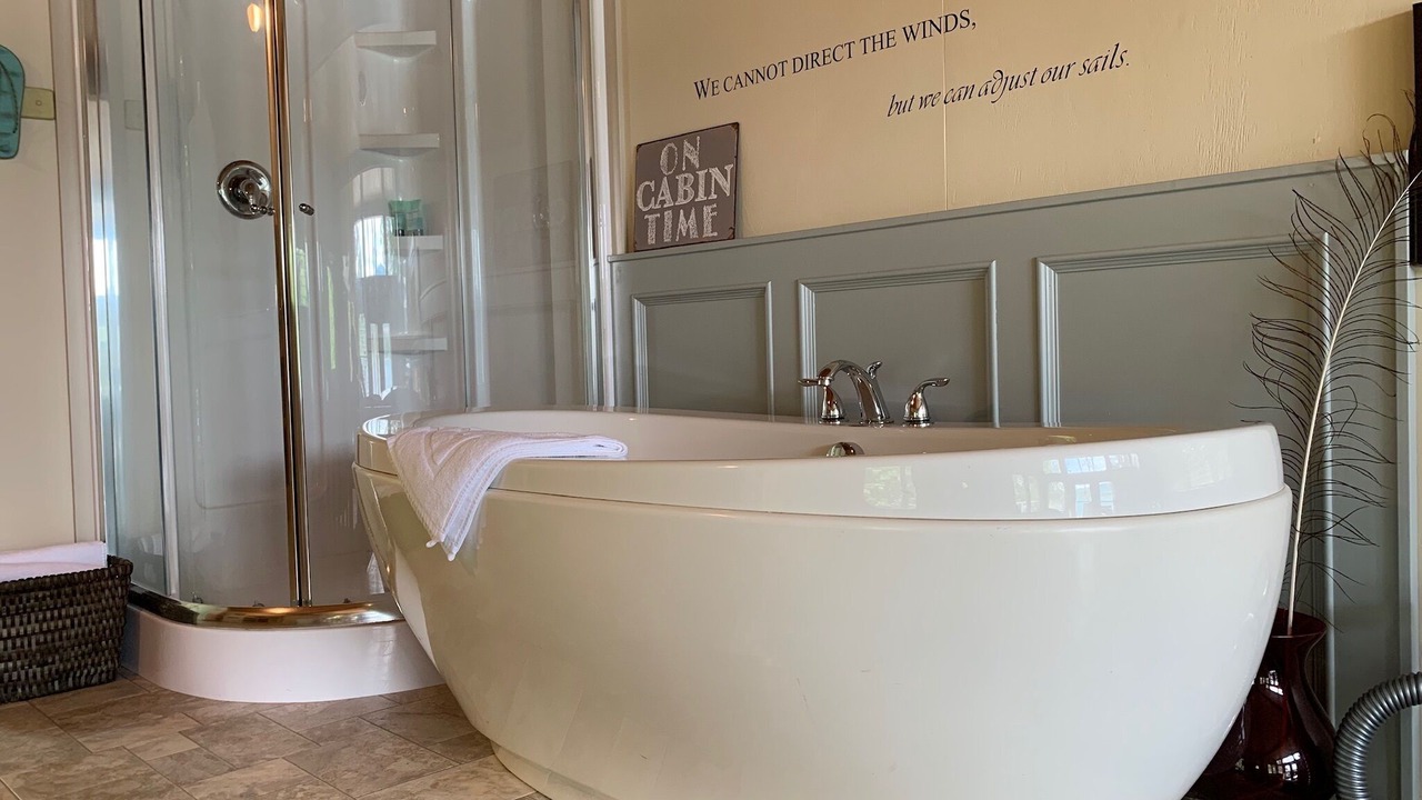Photo of Bathroom in Port Alberni