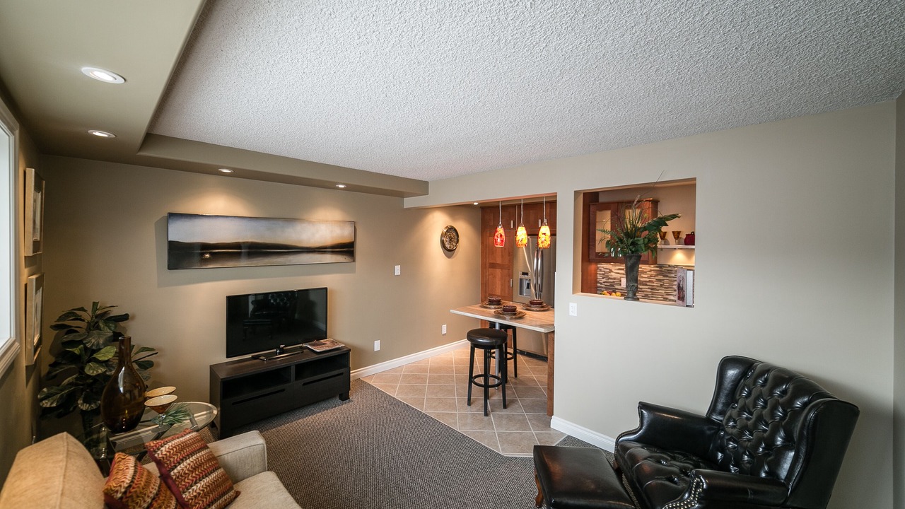 Photo of Livingroom in Jasper Place