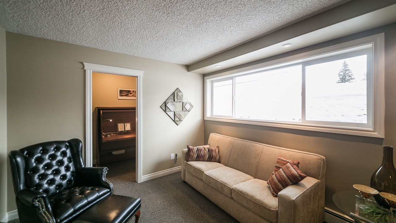 Photo of Livingroom in Jasper Place