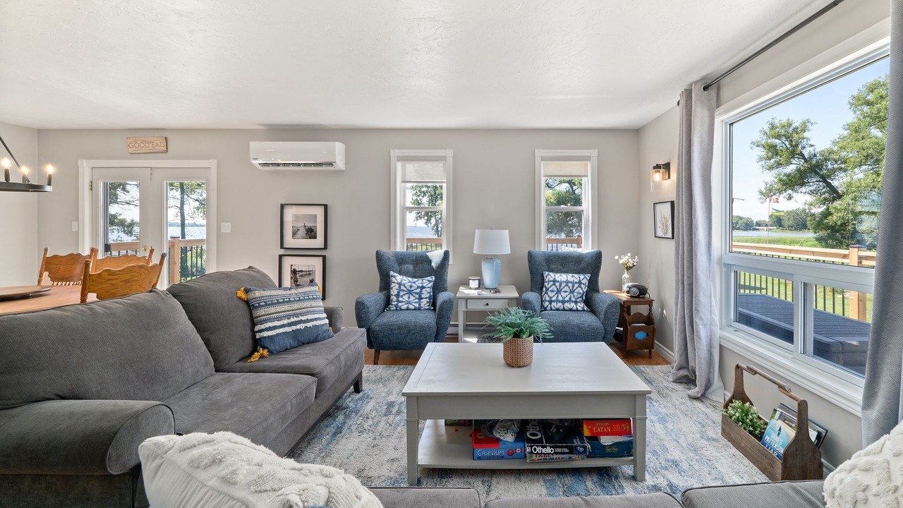 Photo of Livingroom in Consecon