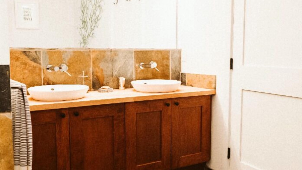 Photo of Bathroom in Ucluelet