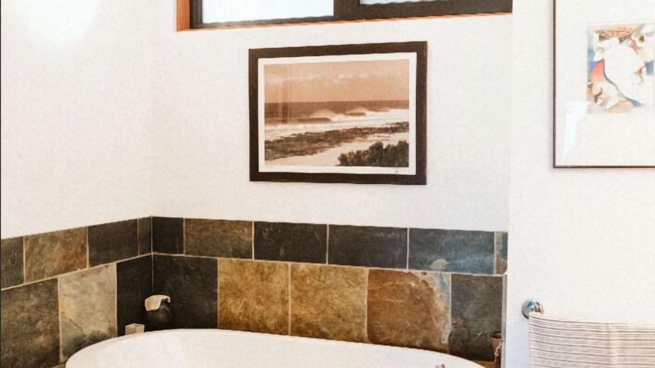 Photo of Bathroom in Ucluelet