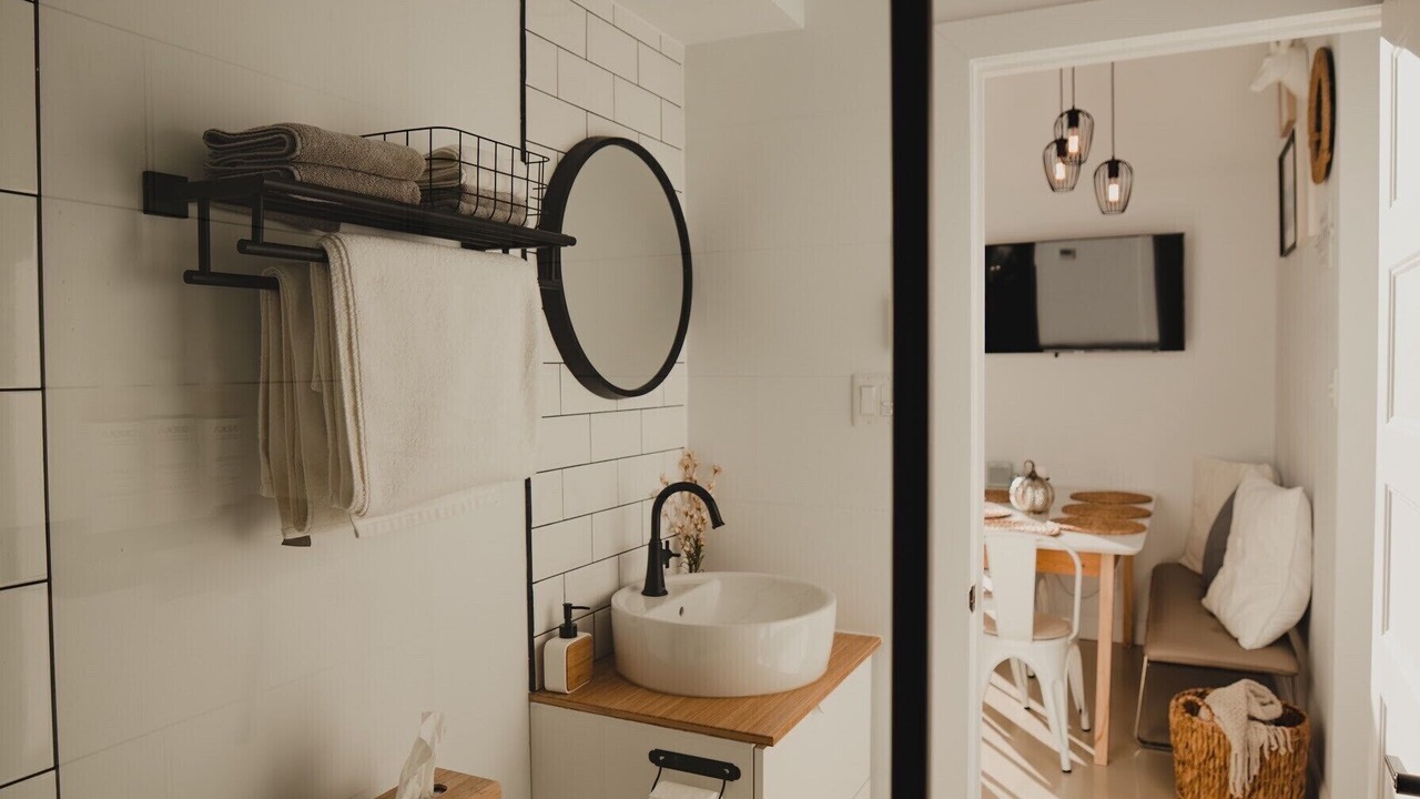 Photo of Bathroom in Stoneham-et-Tewkesbury