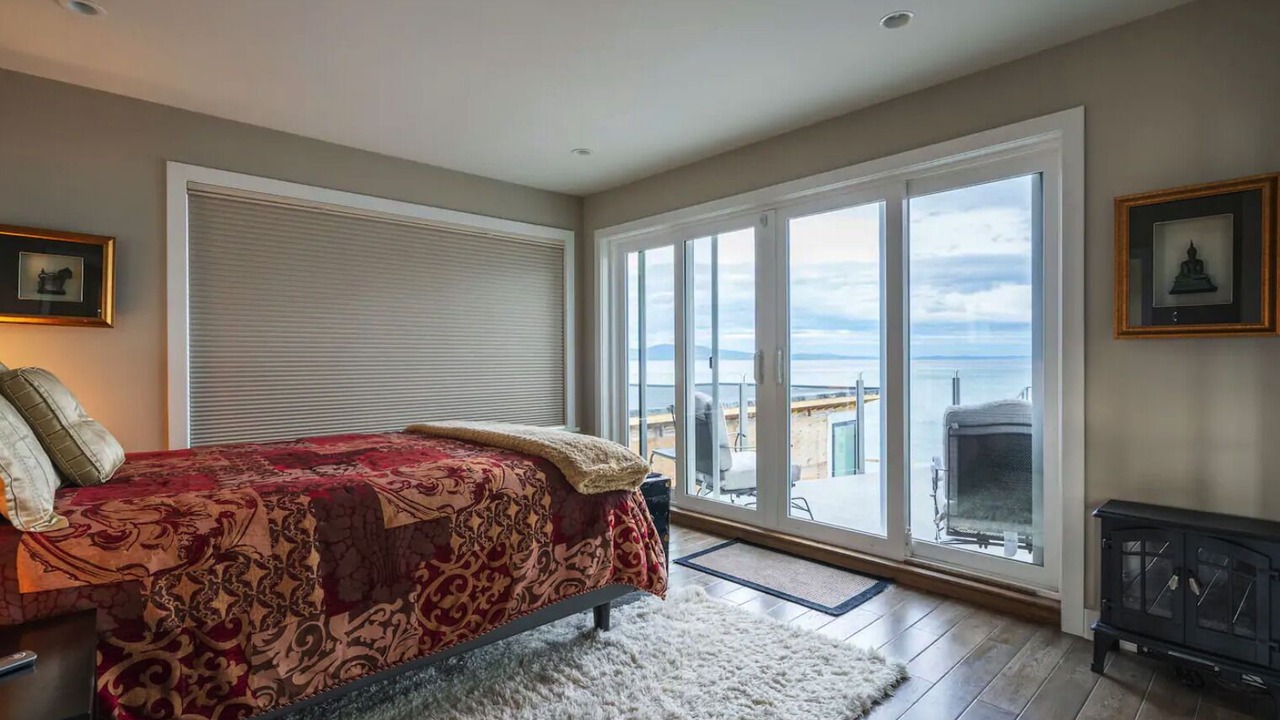 Photo of Bedroom in Saanich East