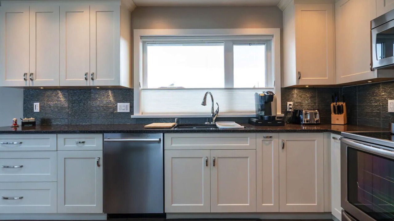 Photo of Kitchen in Saanich East