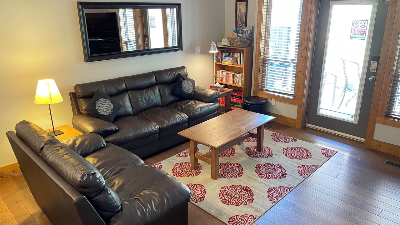 Photo of Livingroom in Okanagan-Similkameen