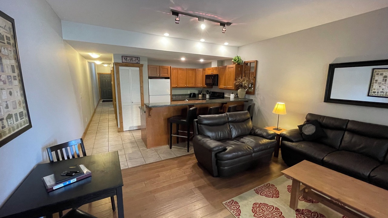 Photo of Livingroom in Okanagan-Similkameen