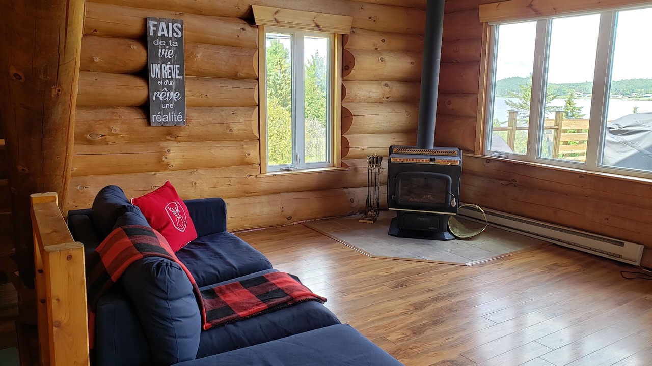 Photo of Livingroom in Disraeli
