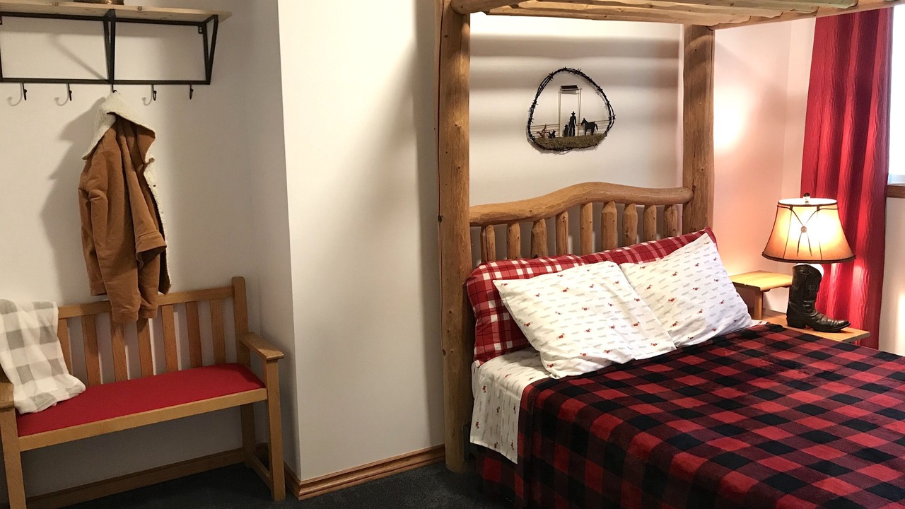 Photo of Bedroom in Bragg Creek
