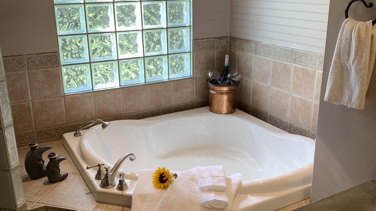 Photo of Bathroom in Bragg Creek