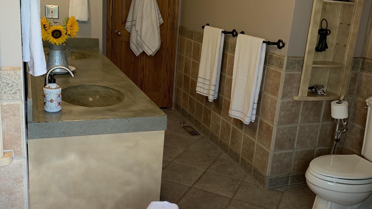 Photo of Bathroom in Bragg Creek