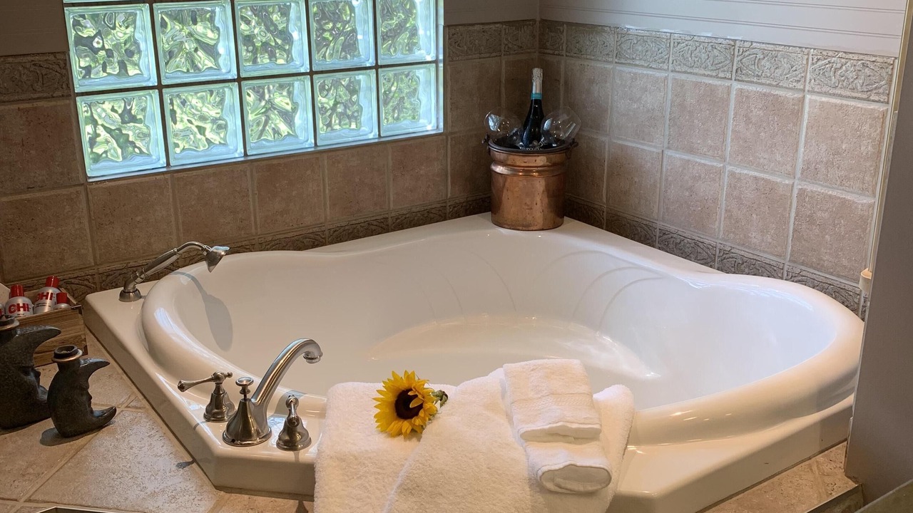Photo of Bathroom in Bragg Creek