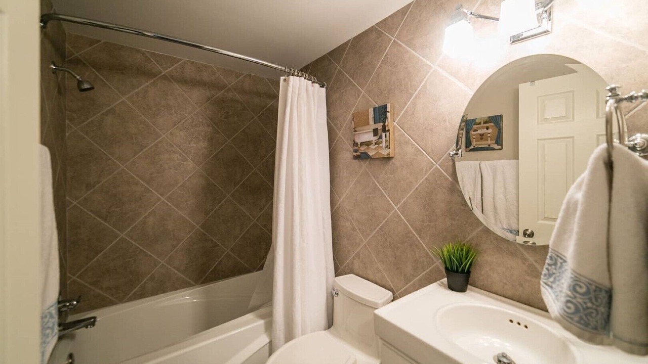Photo of Bathroom in Jasper Place