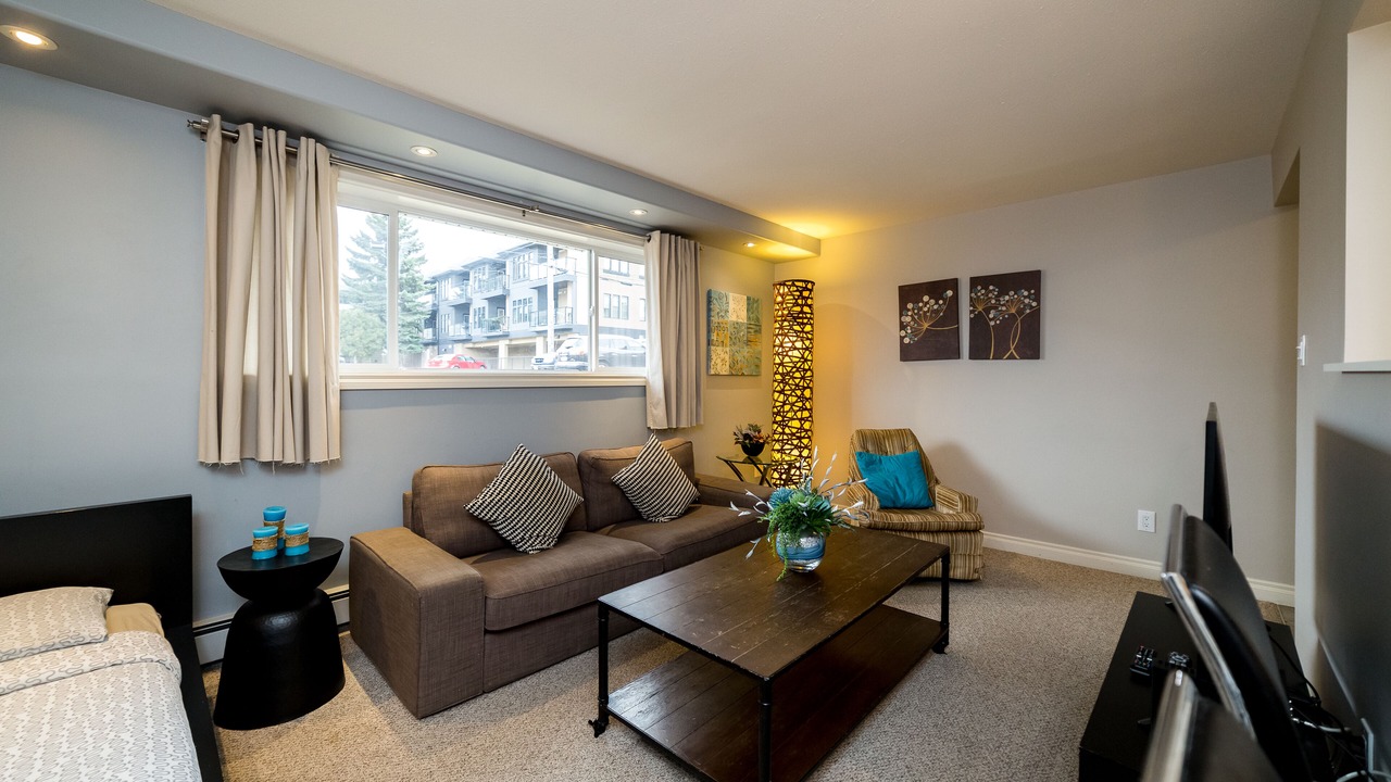 Photo of Livingroom in Jasper Place
