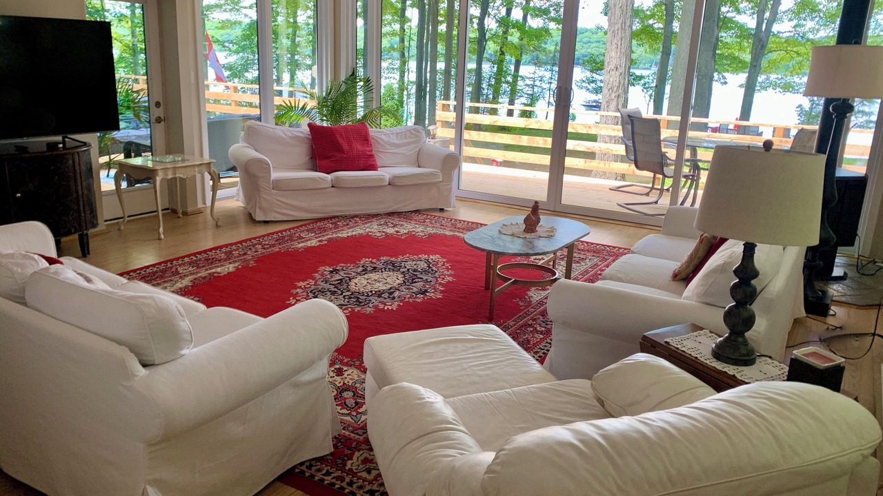 Photo of Livingroom in Prince Edward