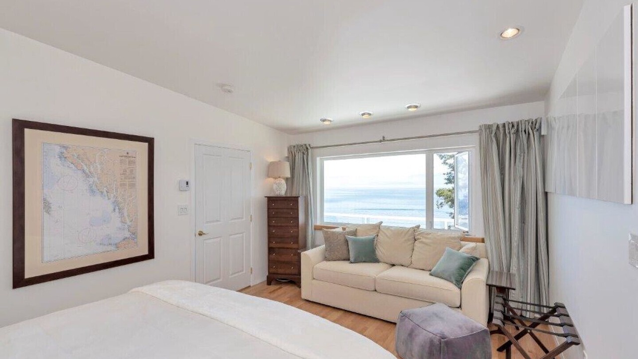 Photo of Bedroom in Otter Point