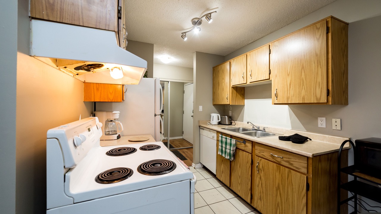 Photo of Kitchen in Jasper Place