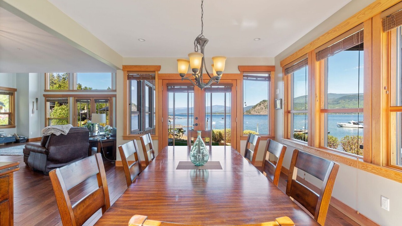 Photo of Others in Blind Bay